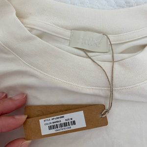 SKIMS long sleeve off white tee (Medium) - New